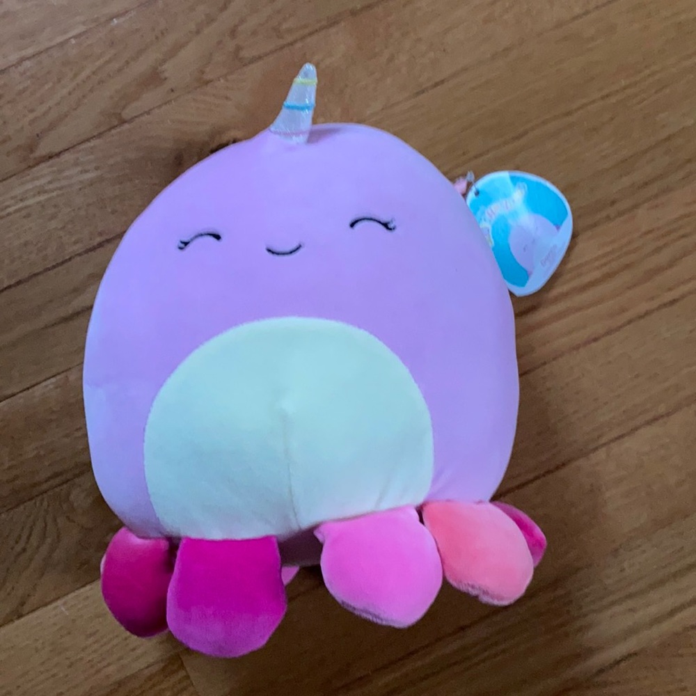 Davina Squishmallow with tags